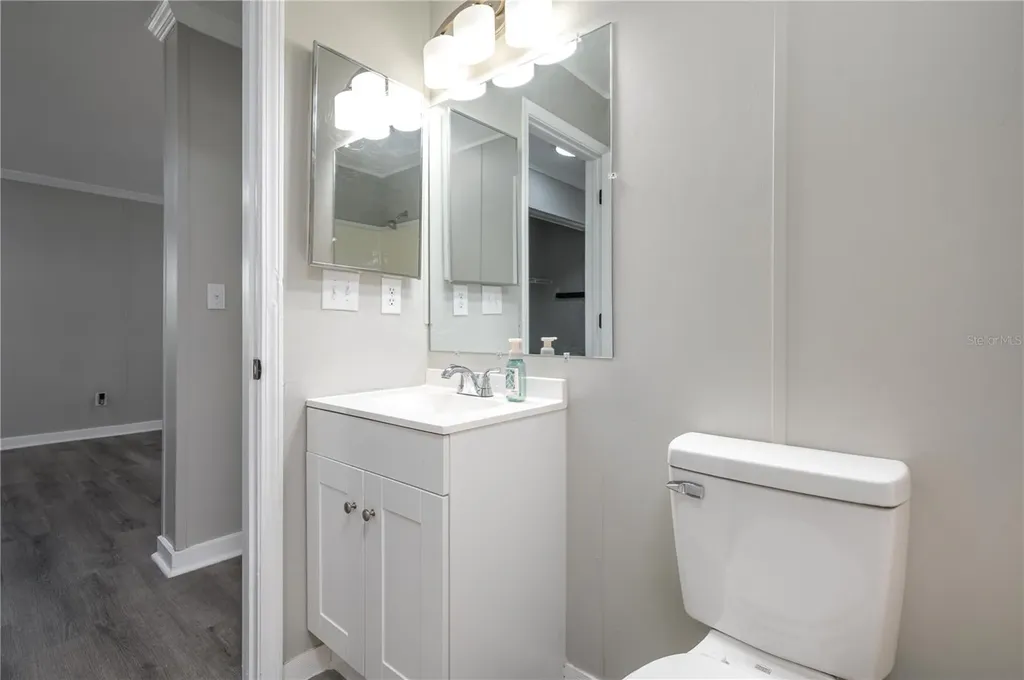 991 Bay Court Frostproof FL 33843