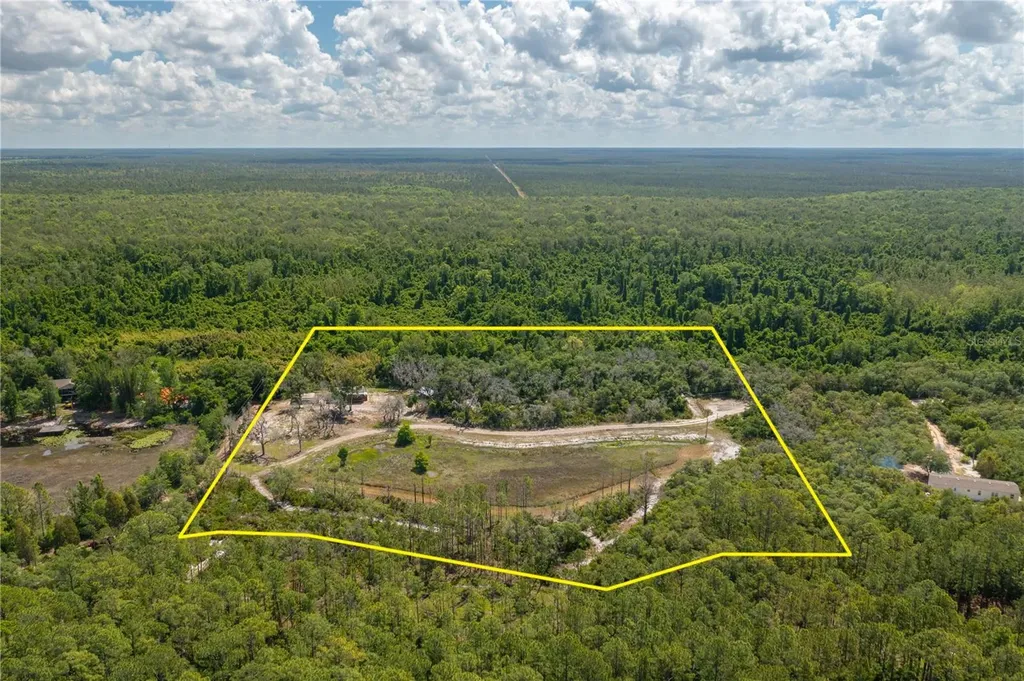 991 Bay Court Frostproof FL 33843