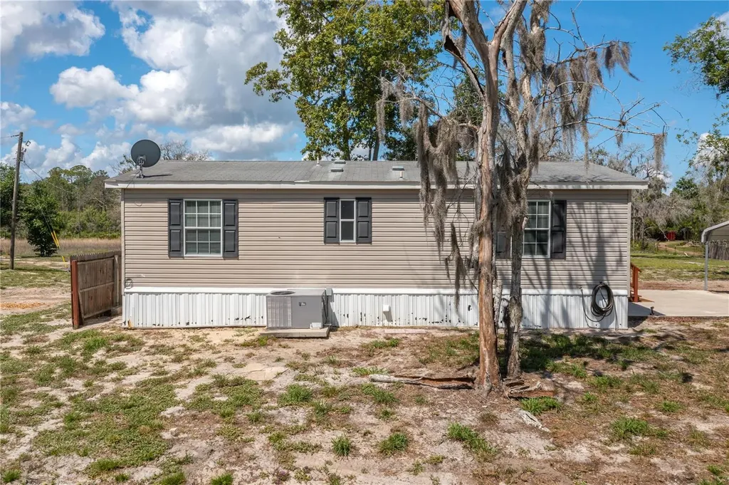 991 Bay Court Frostproof FL 33843