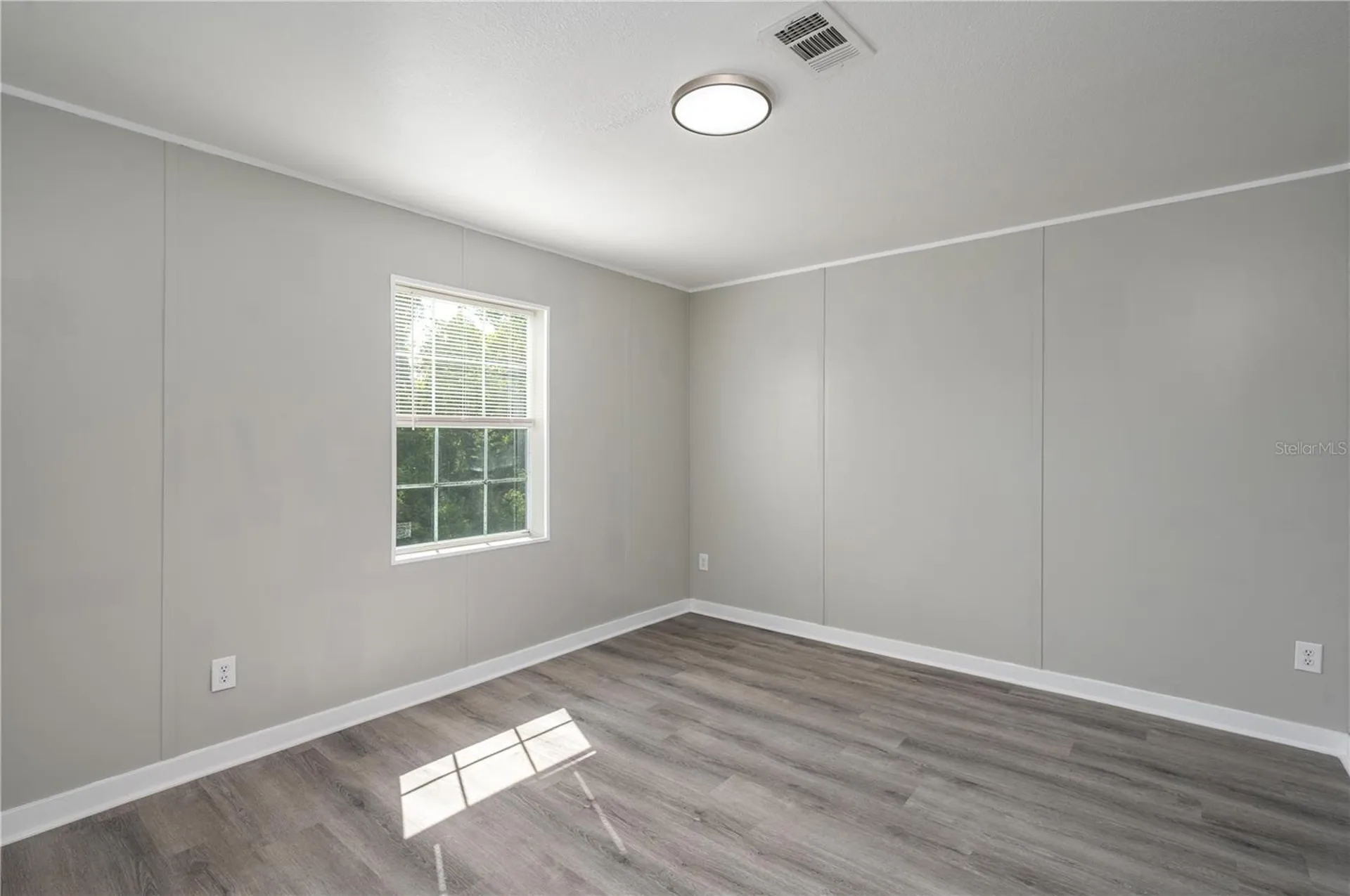 991 Bay Court Frostproof FL 33843