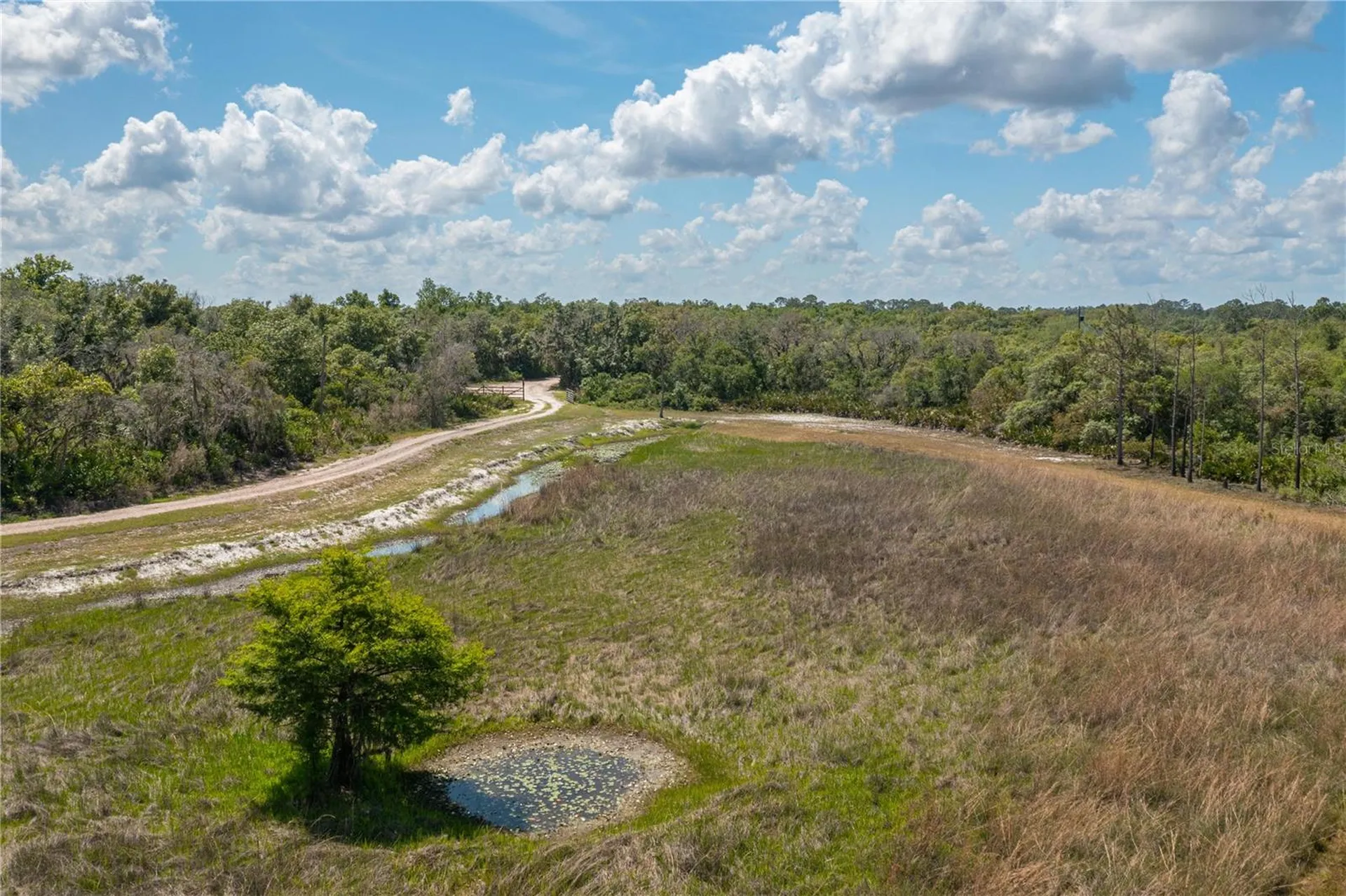 991 Bay Court Frostproof FL 33843