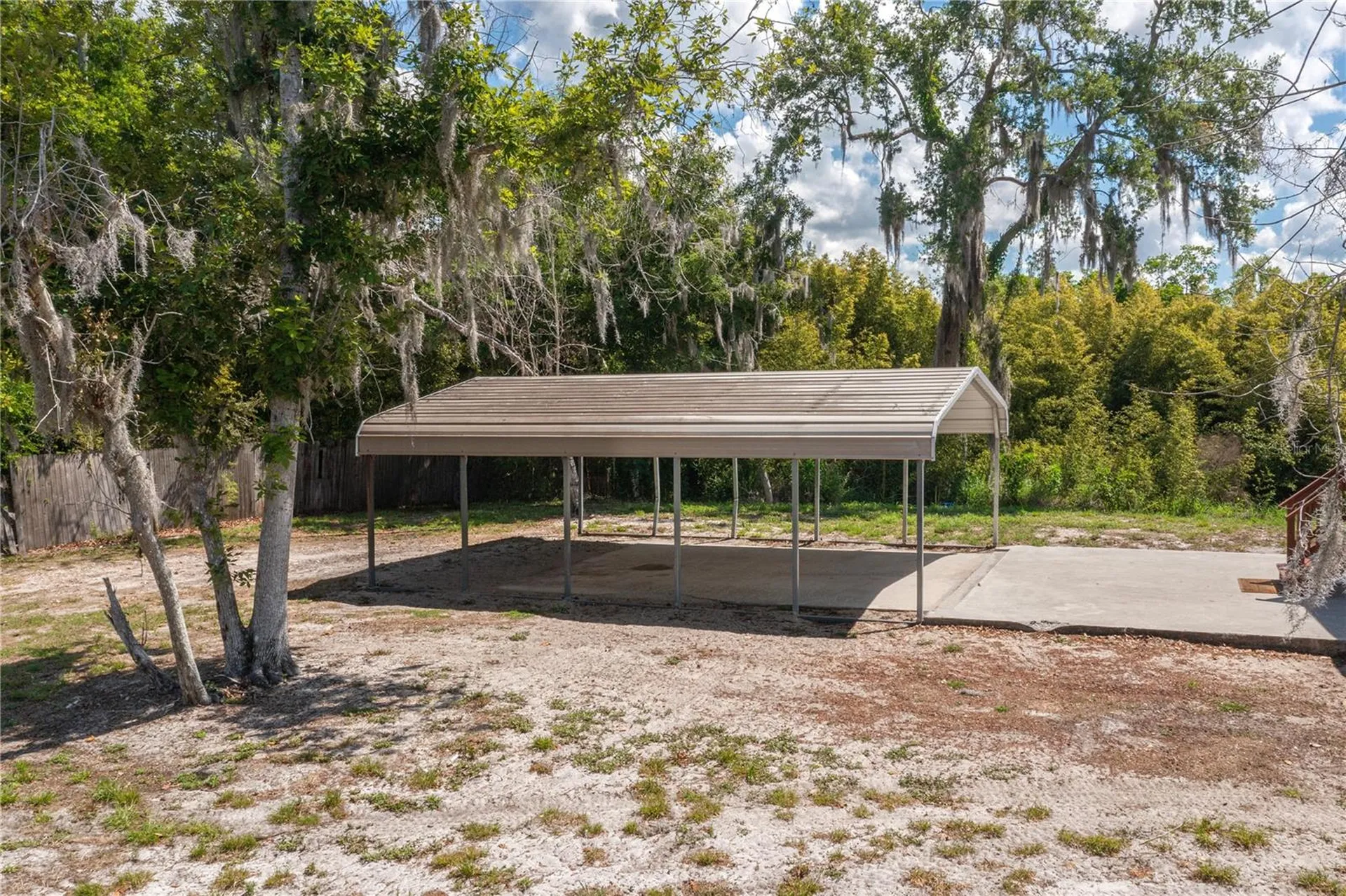 991 Bay Court Frostproof FL 33843