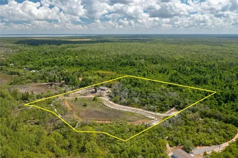 991 Bay Court Frostproof FL 33843