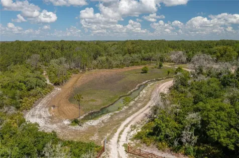 991 Bay Court Frostproof FL 33843