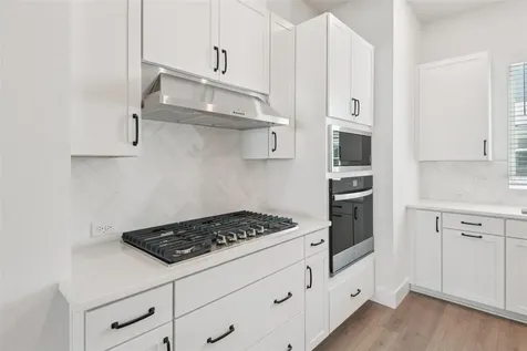 3133 4th Terrace N St Petersburg FL 33713