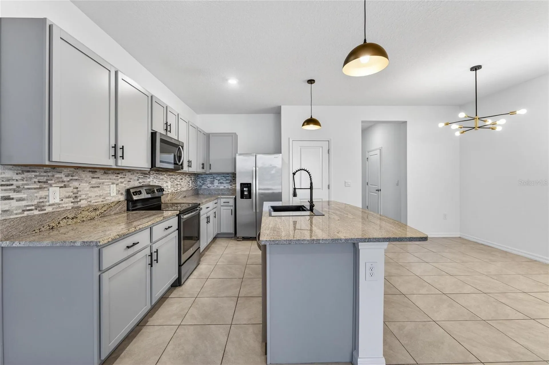 136 Mangrove Shade Circle Apollo Beach FL 33572