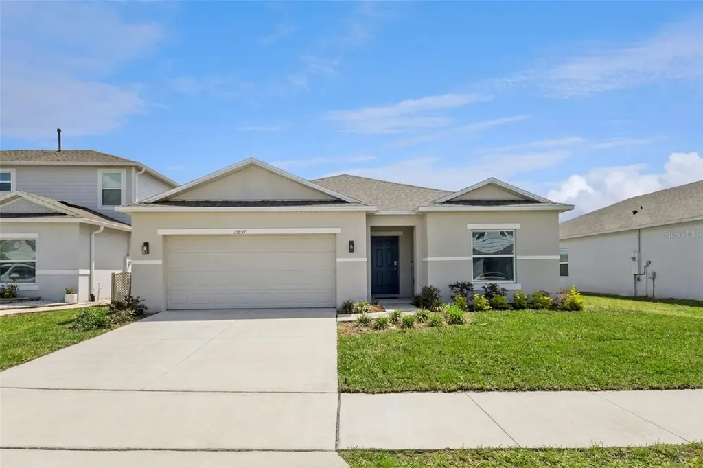 33857 Sky Blossom Circle Leesburg FL 34788