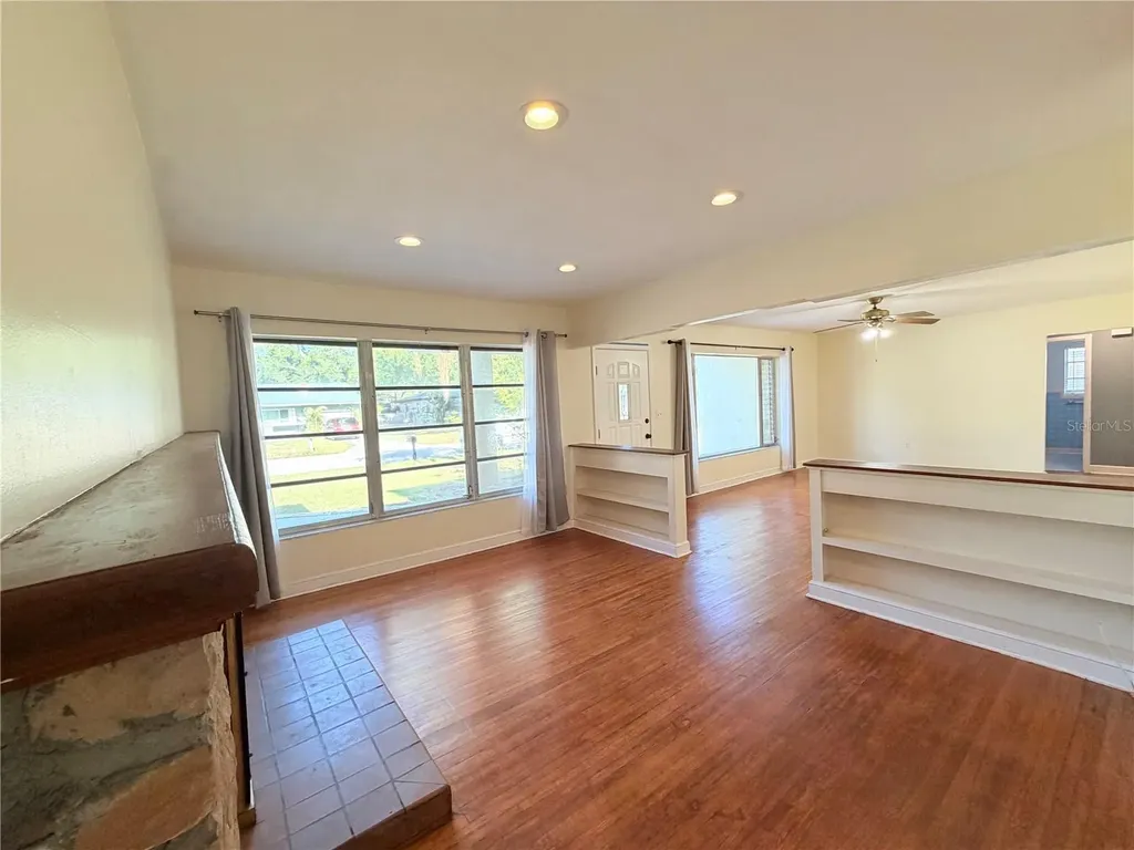309 Kerry Drive Clearwater FL 33765