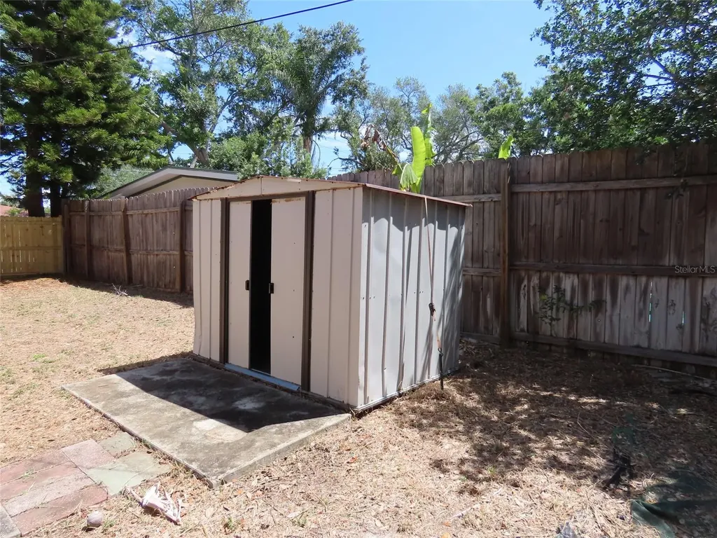 6595 64th Way N Pinellas Park FL 33781