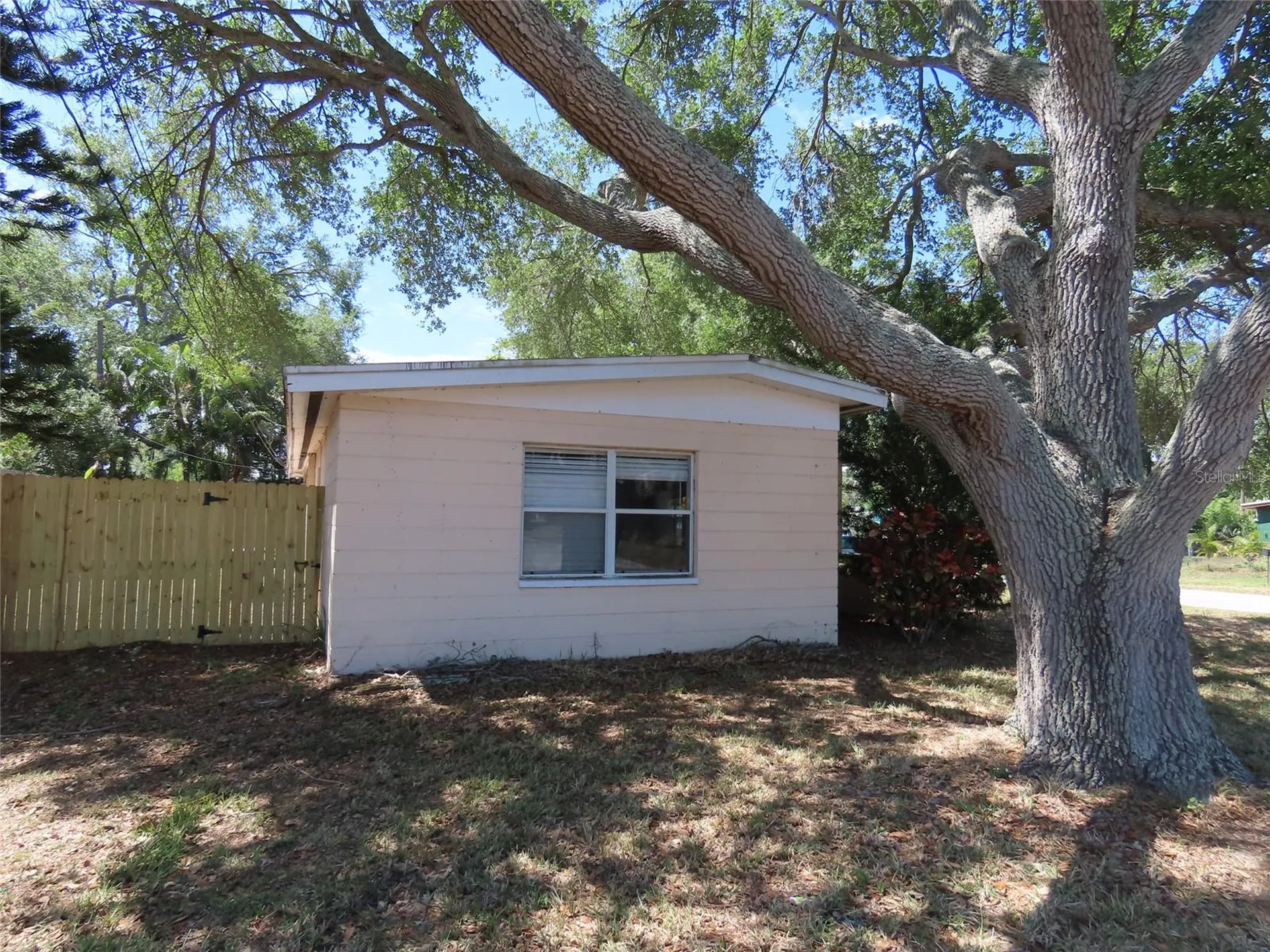 6595 64th Way N Pinellas Park FL 33781