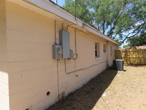 6595 64th Way N Pinellas Park FL 33781