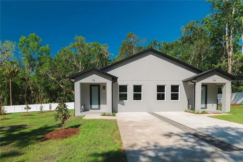 174-176 S Lemon Avenue Brooksville FL 34601
