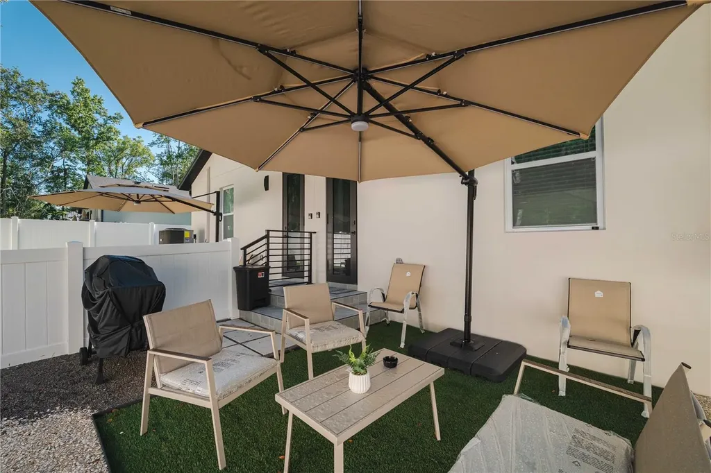 174-176 S Lemon Avenue Brooksville FL 34601