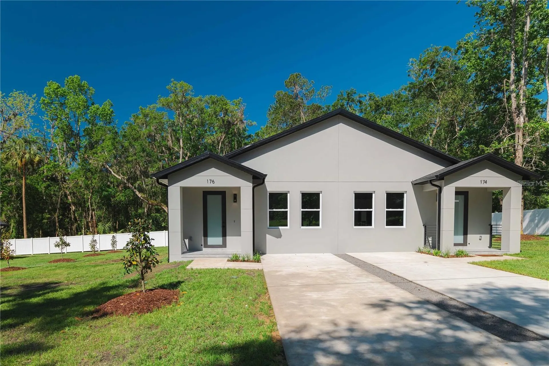 174-176 S Lemon Avenue Brooksville FL 34601