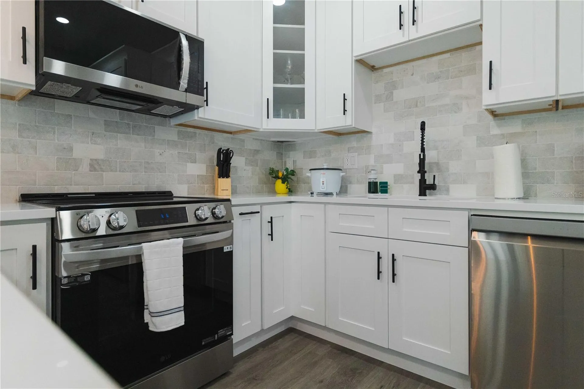 174-176 S Lemon Avenue Brooksville FL 34601