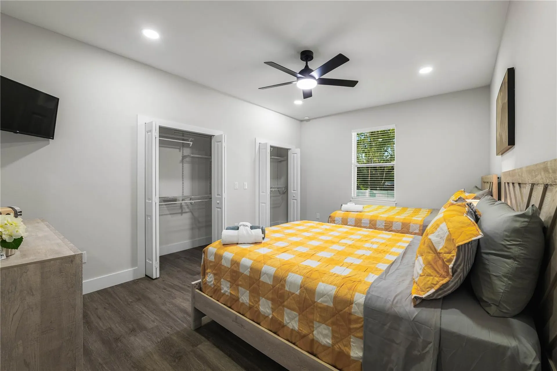 174-176 S Lemon Avenue Brooksville FL 34601