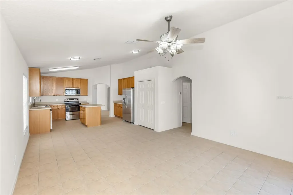 2989 White Cedar Circle Kissimmee FL 34741