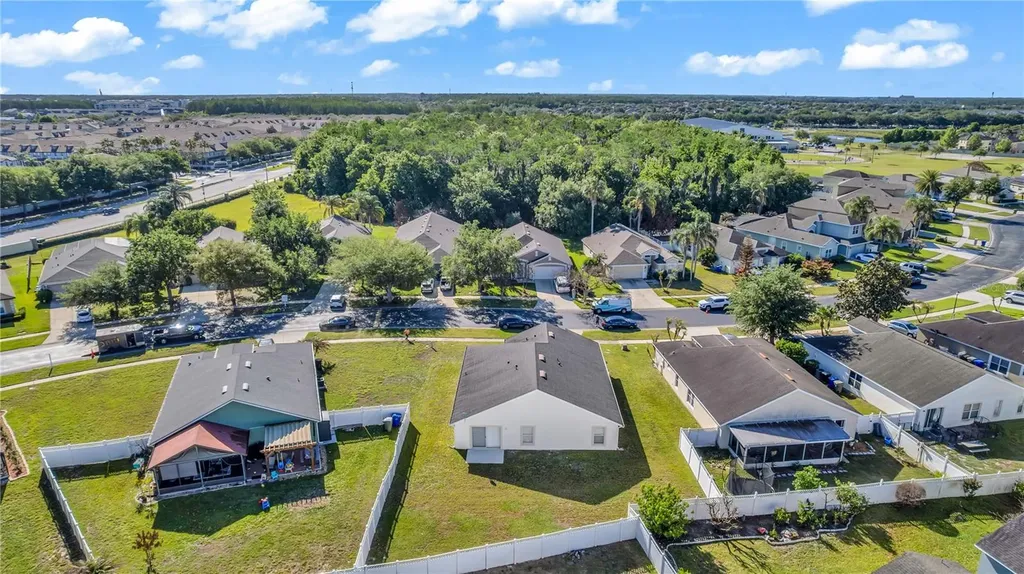 2989 White Cedar Circle Kissimmee FL 34741