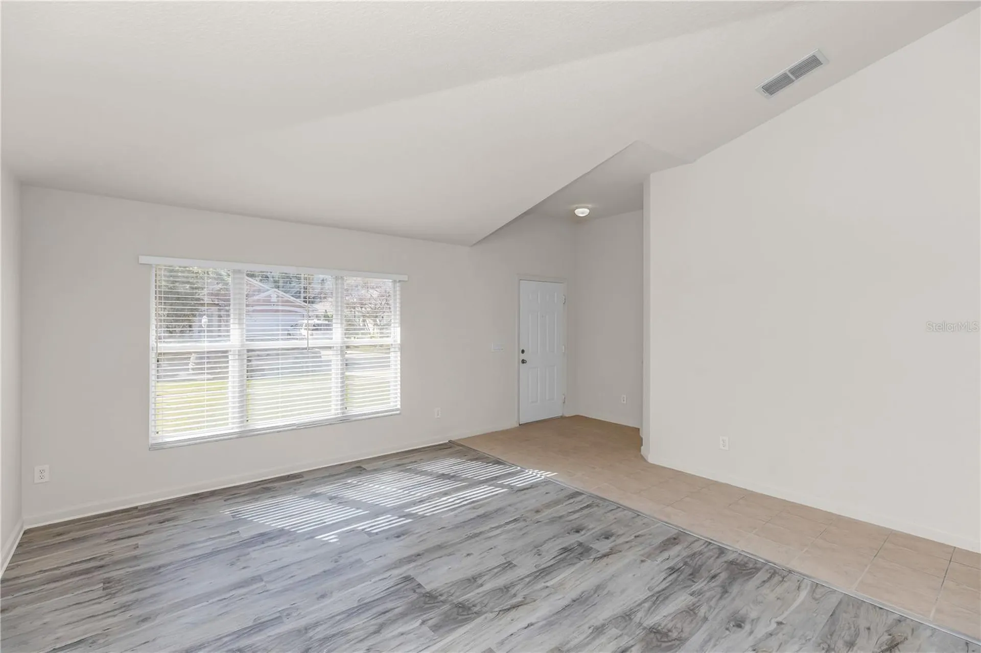 2989 White Cedar Circle Kissimmee FL 34741