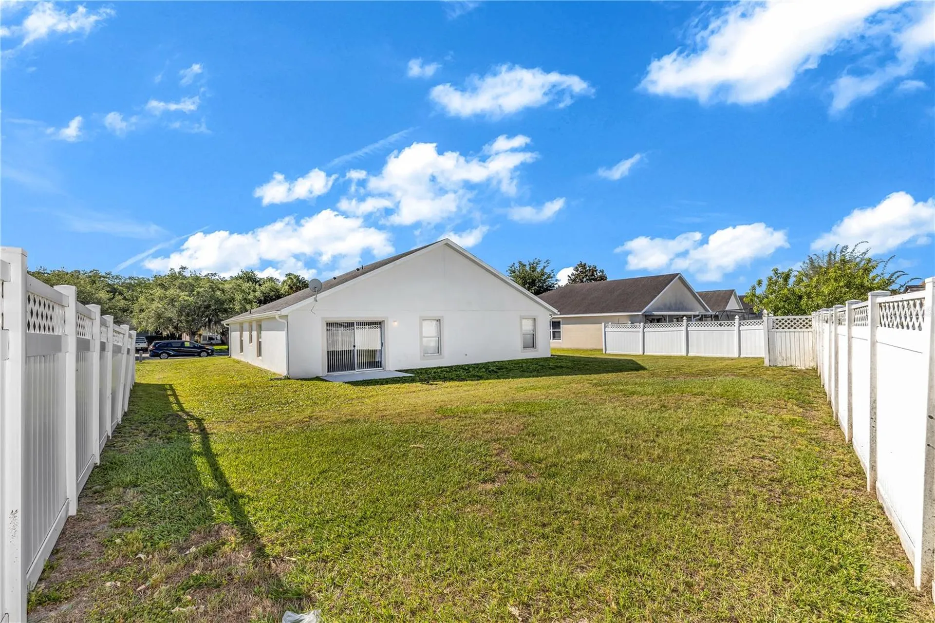 2989 White Cedar Circle Kissimmee FL 34741