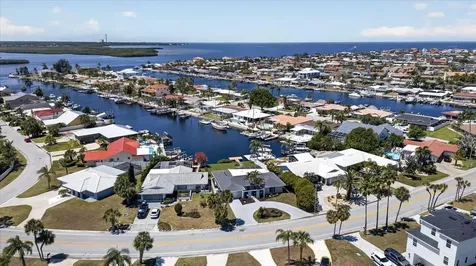 3818 Topsail Trail New Port Richey FL 34652