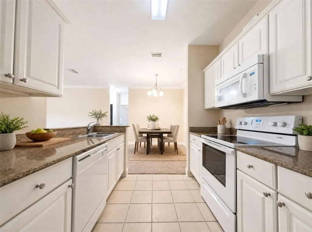 143 Southern Pecan Circle Winter Garden FL 34787