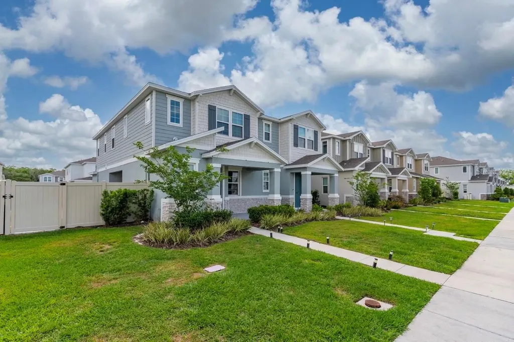 1487 Axel Graeson Avenue Kissimmee FL 34744
