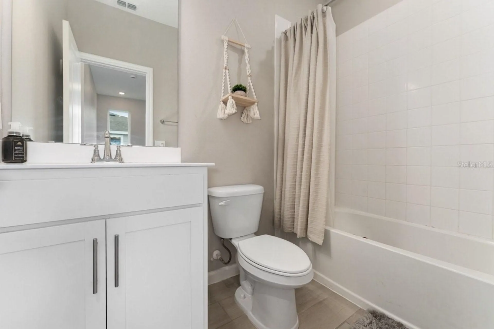 1487 Axel Graeson Avenue Kissimmee FL 34744