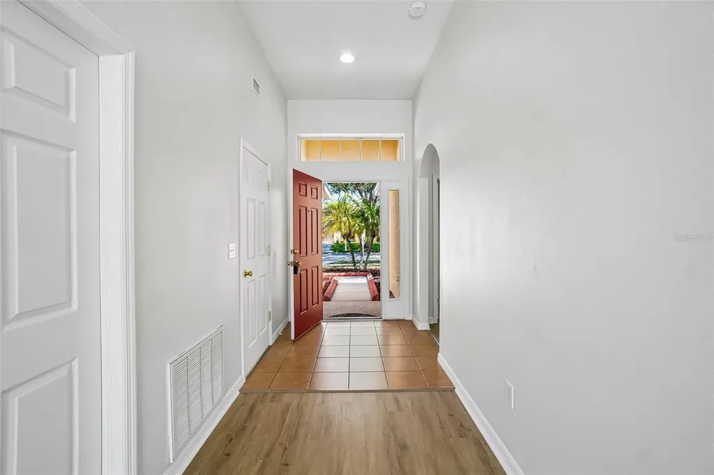 7613 Wood Violet Drive Gibsonton FL 33534