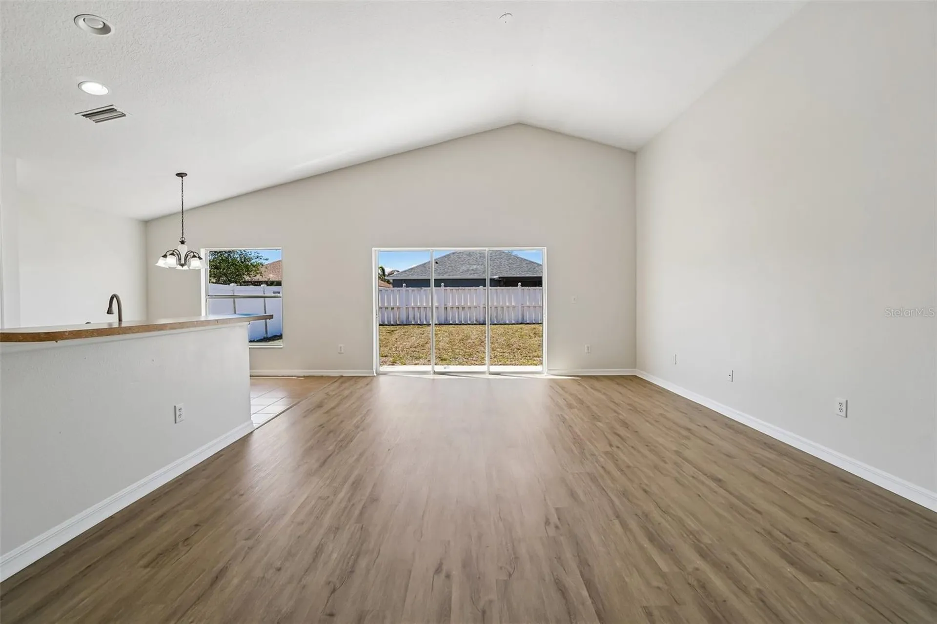 7613 Wood Violet Drive Gibsonton FL 33534