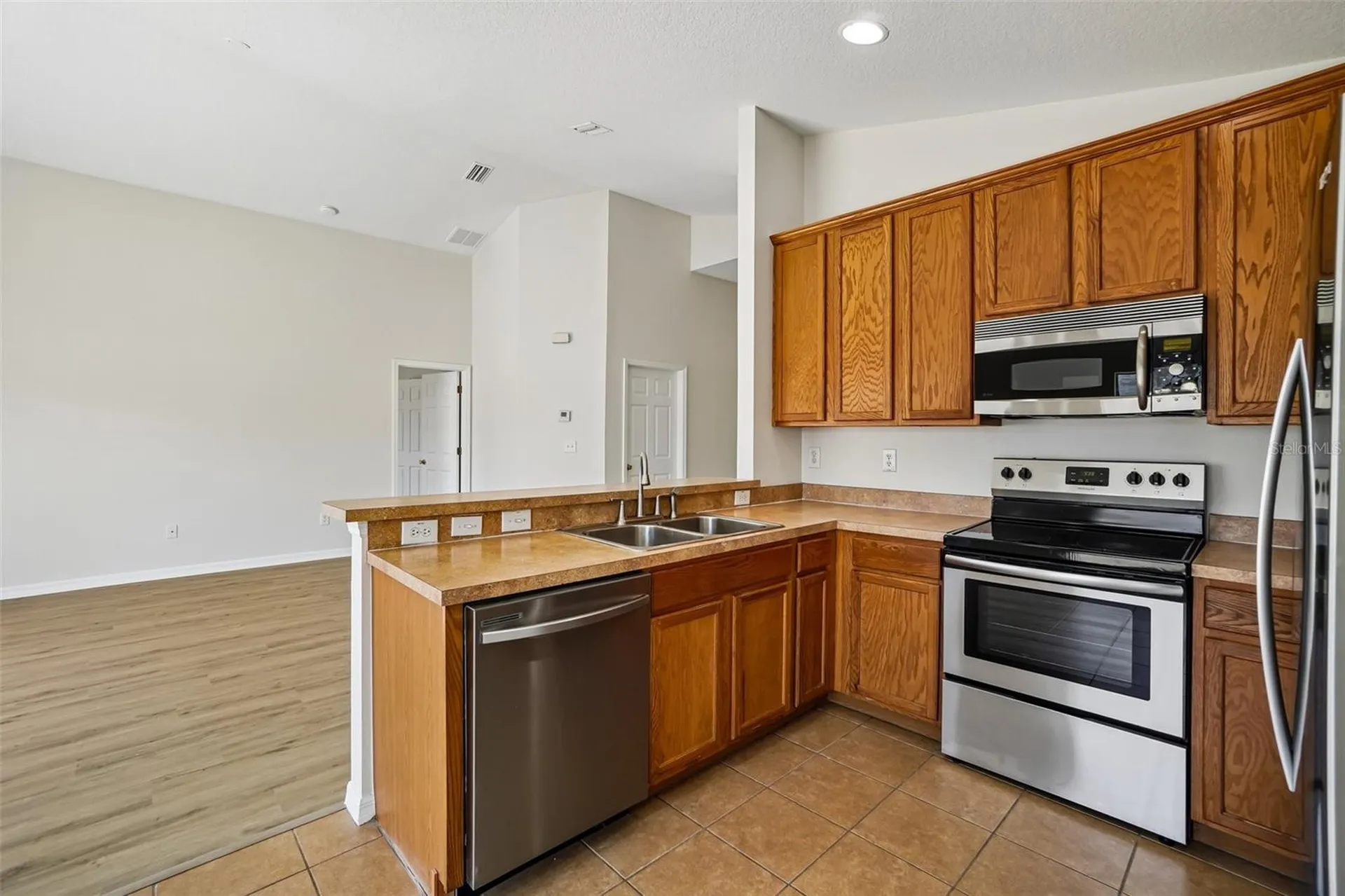 7613 Wood Violet Drive Gibsonton FL 33534