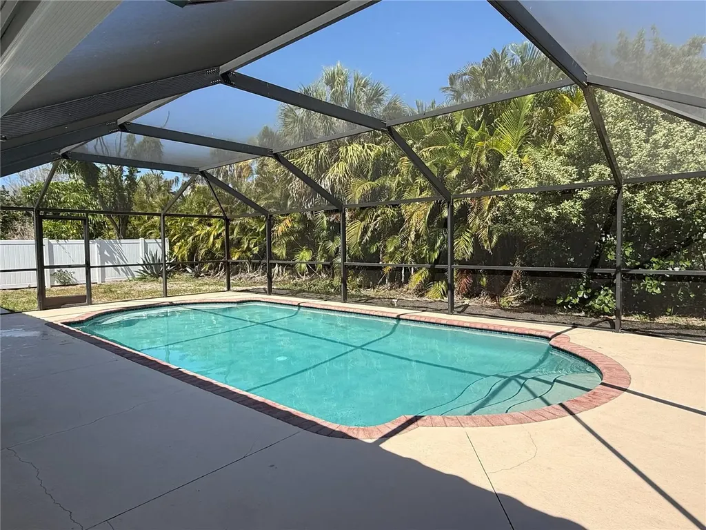 5569 Shadow Lawn Drive Sarasota FL 34242