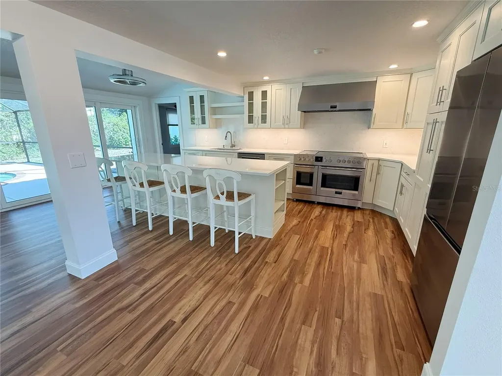 5569 Shadow Lawn Drive Sarasota FL 34242