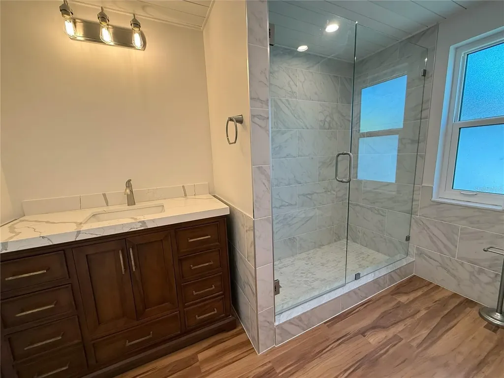 5569 Shadow Lawn Drive Sarasota FL 34242