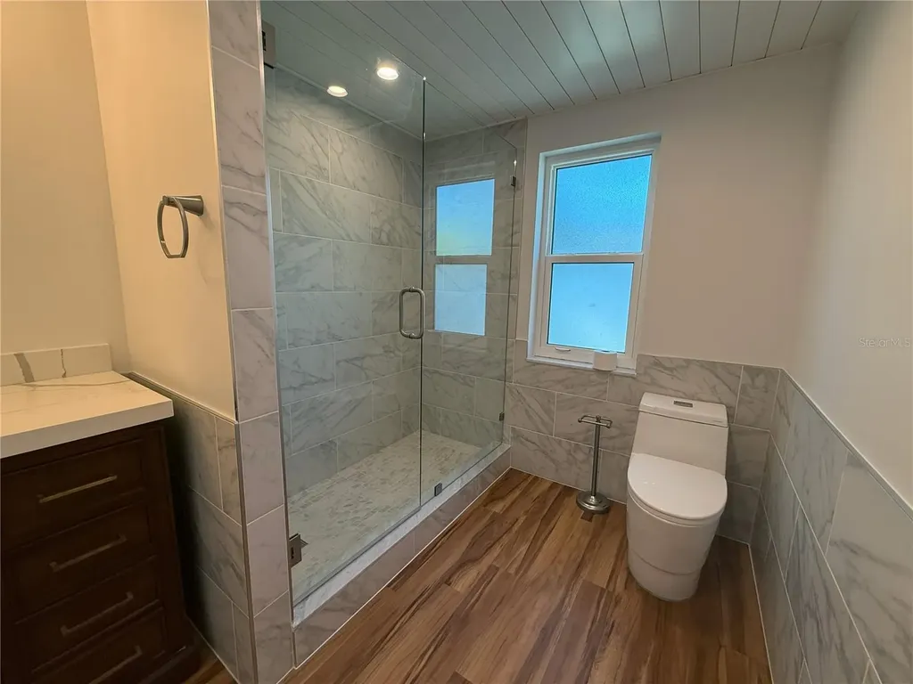5569 Shadow Lawn Drive Sarasota FL 34242
