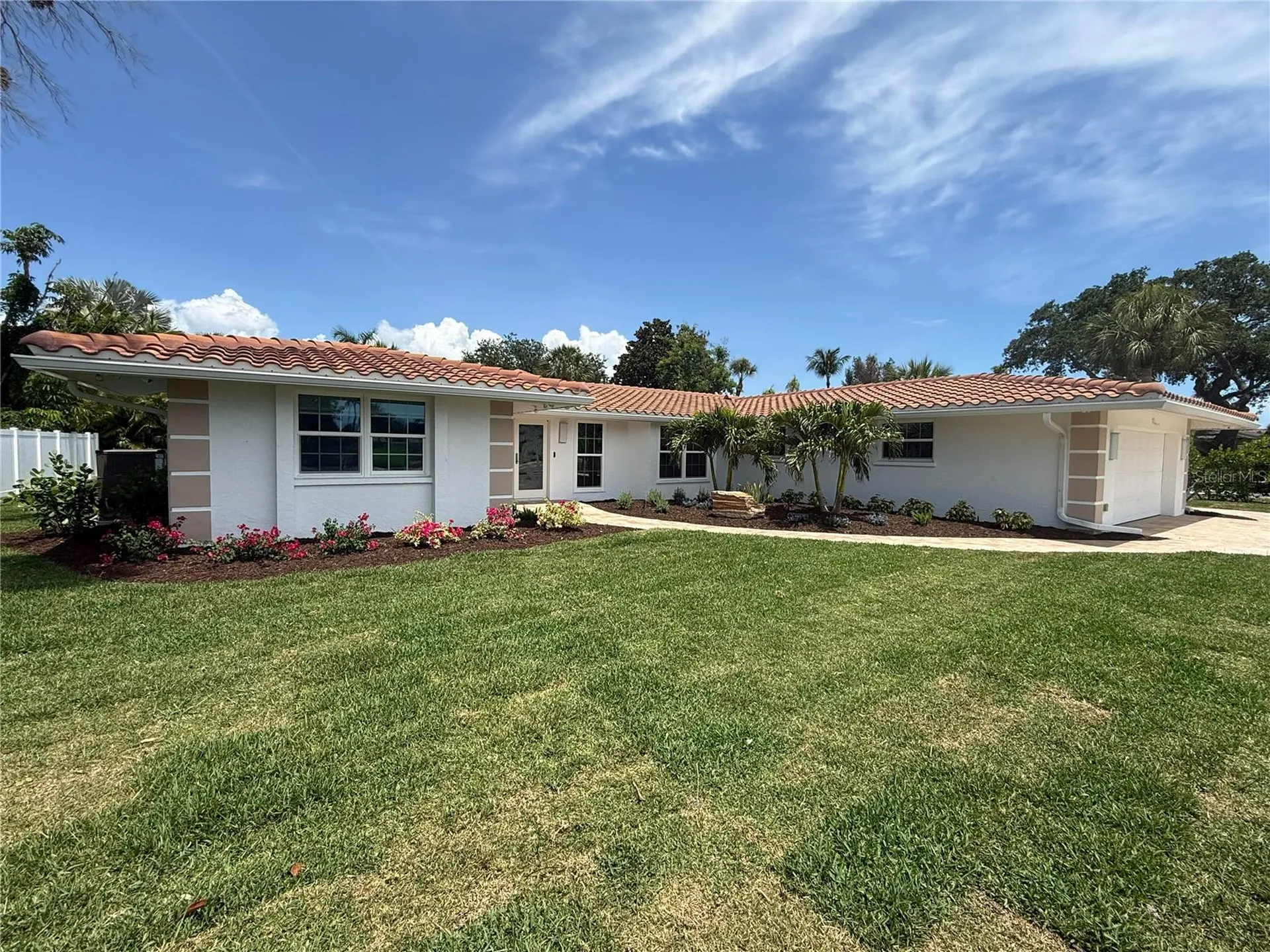 5569 Shadow Lawn Drive Sarasota FL 34242