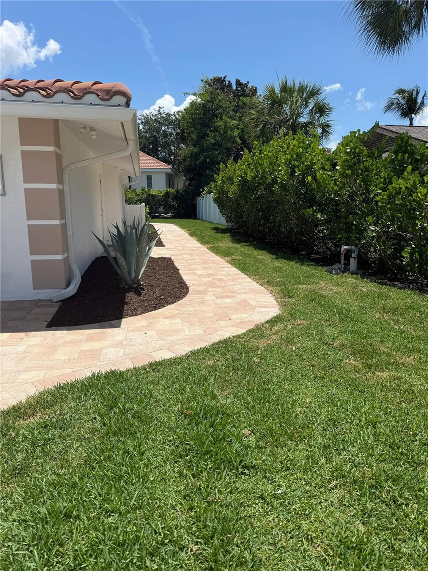 5569 Shadow Lawn Drive Sarasota FL 34242