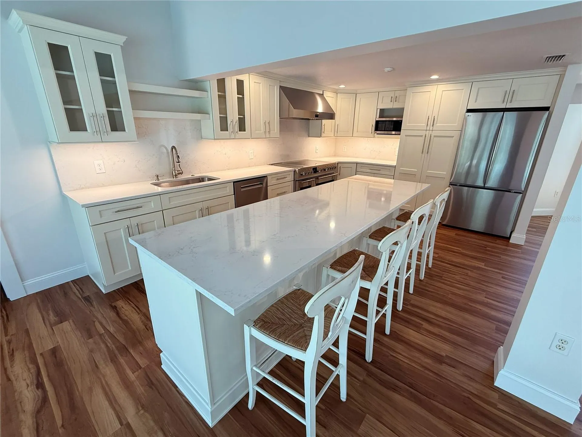 5569 Shadow Lawn Drive Sarasota FL 34242