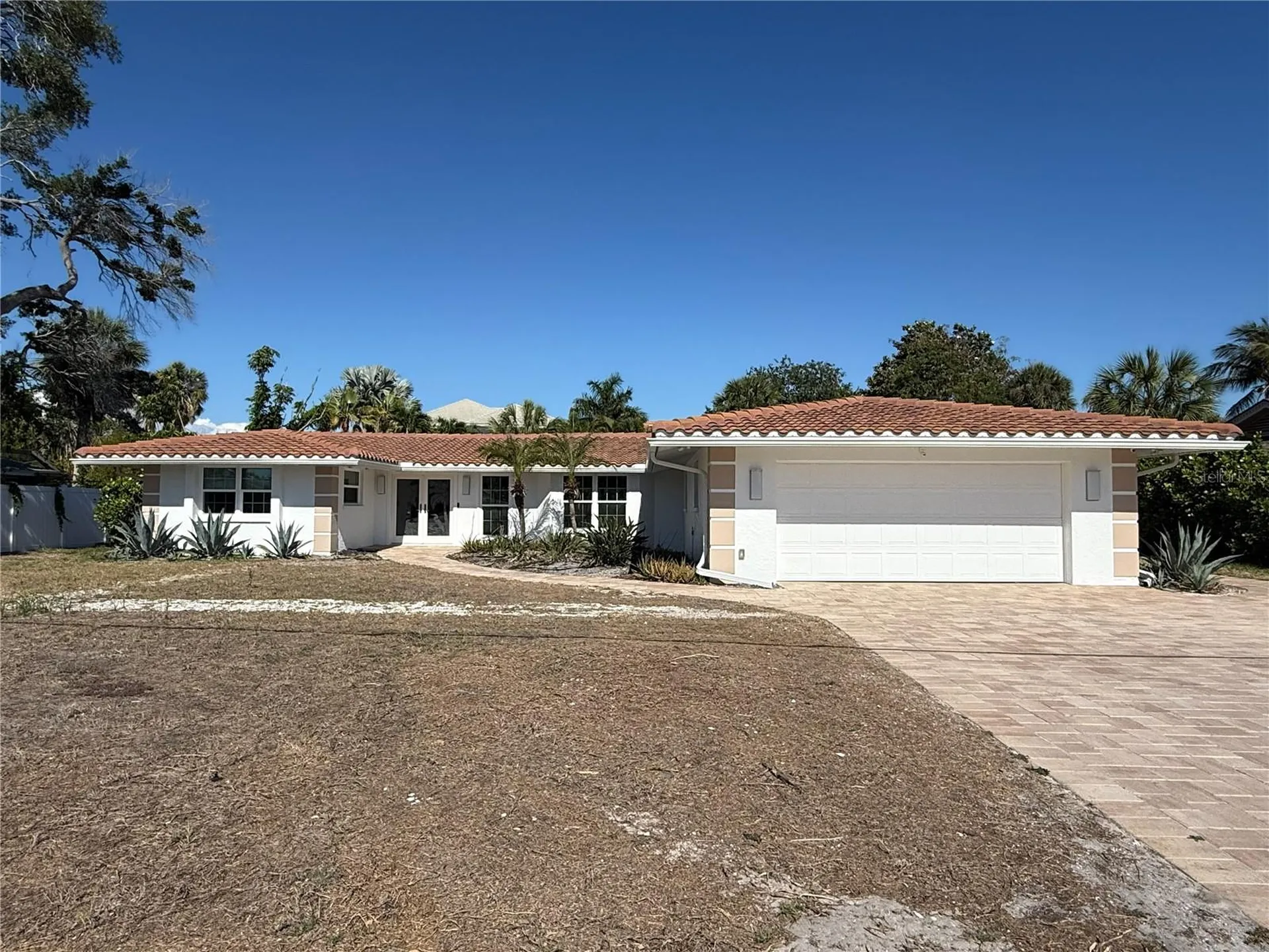 5569 Shadow Lawn Drive Sarasota FL 34242