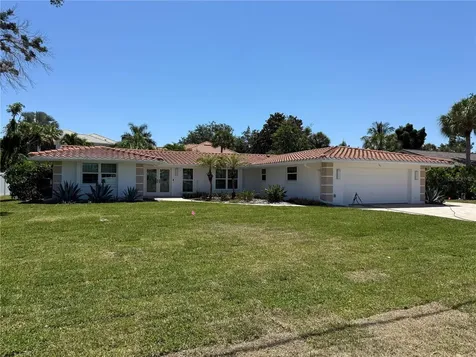 5569 Shadow Lawn Drive Sarasota FL 34242