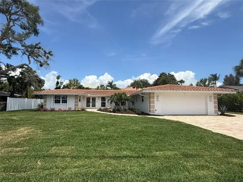 5569 Shadow Lawn Drive Sarasota FL 34242