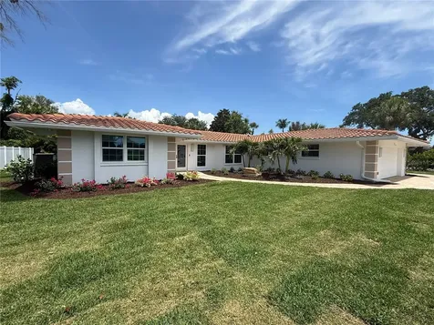 5569 Shadow Lawn Drive Sarasota FL 34242