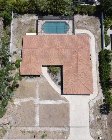 5569 Shadow Lawn Drive Sarasota FL 34242