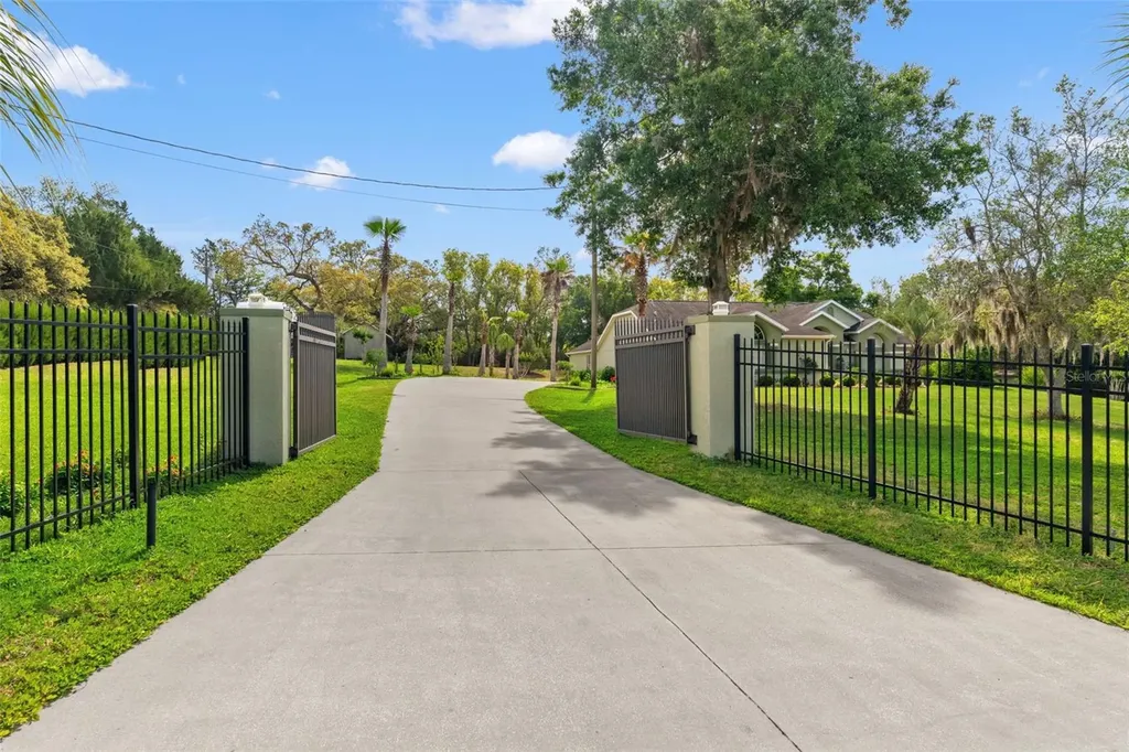 9050 Weeping Willow Street Brooksville FL 34613