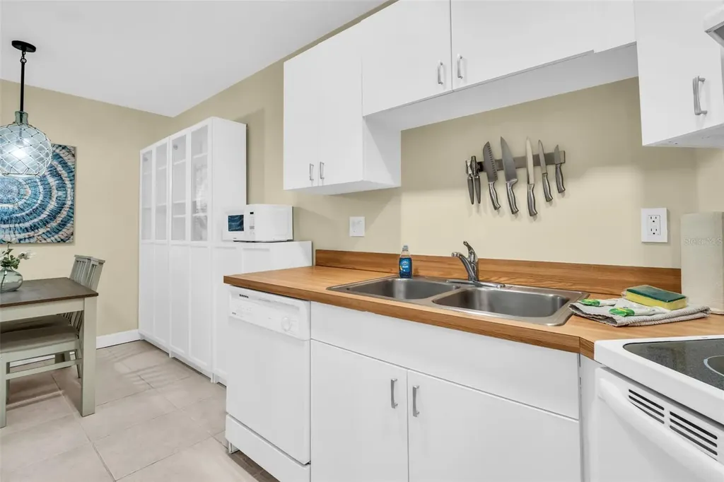 1515 Pinellas Bayway S Tierra Verde FL 33715