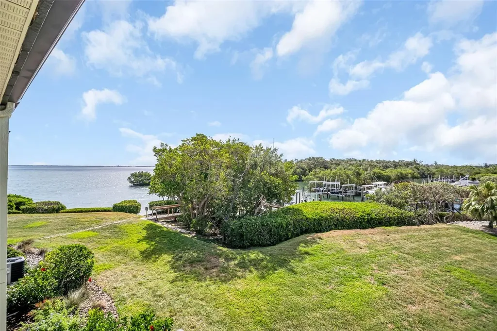 1515 Pinellas Bayway S Tierra Verde FL 33715