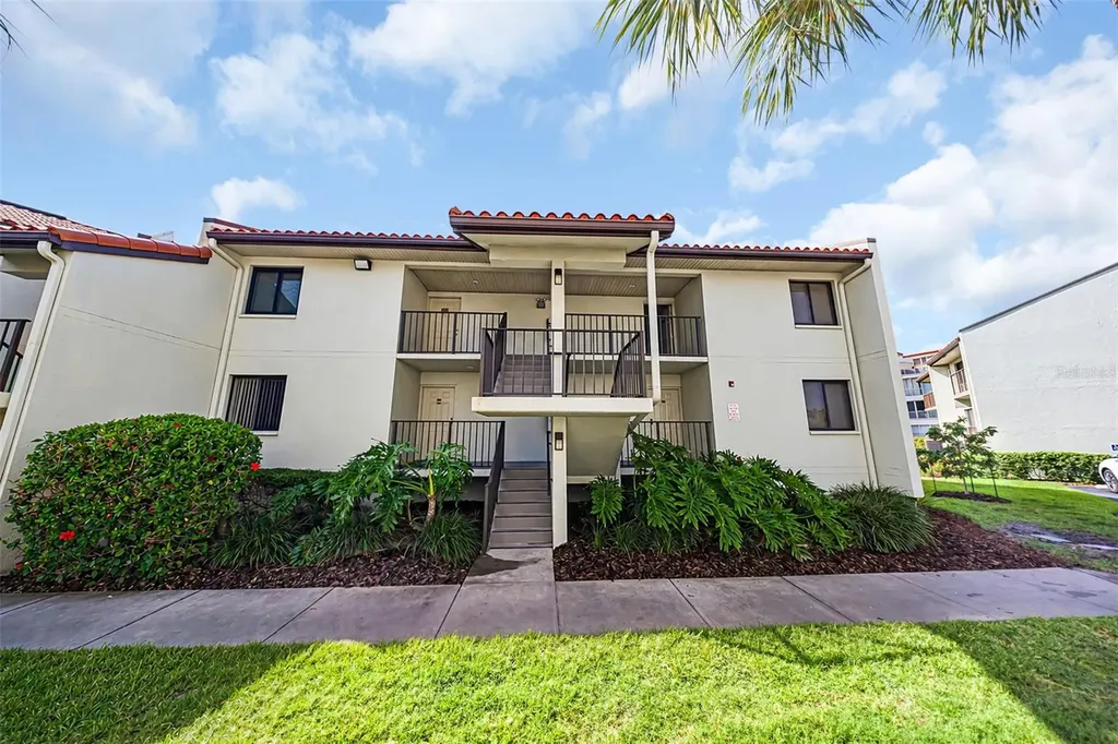 1515 Pinellas Bayway S Tierra Verde FL 33715