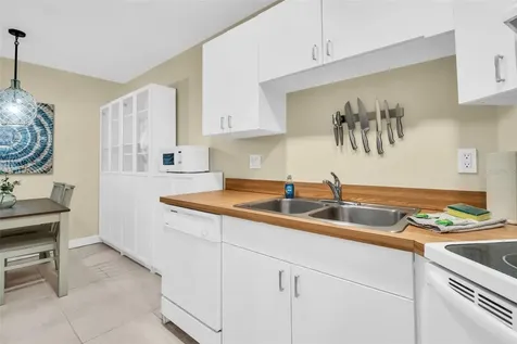 1515 Pinellas Bayway S Tierra Verde FL 33715