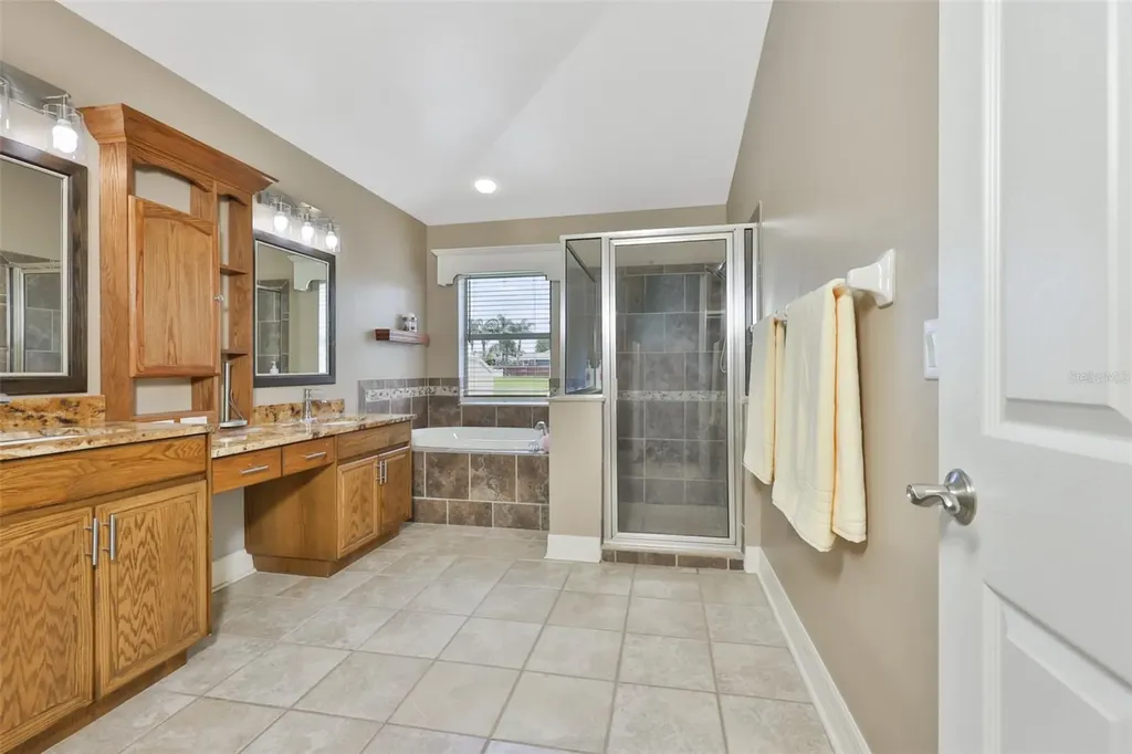 7318 Guilford Pine Lane Apollo Beach FL 33572