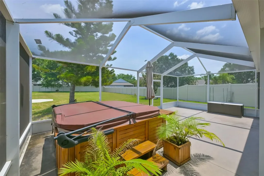 7318 Guilford Pine Lane Apollo Beach FL 33572